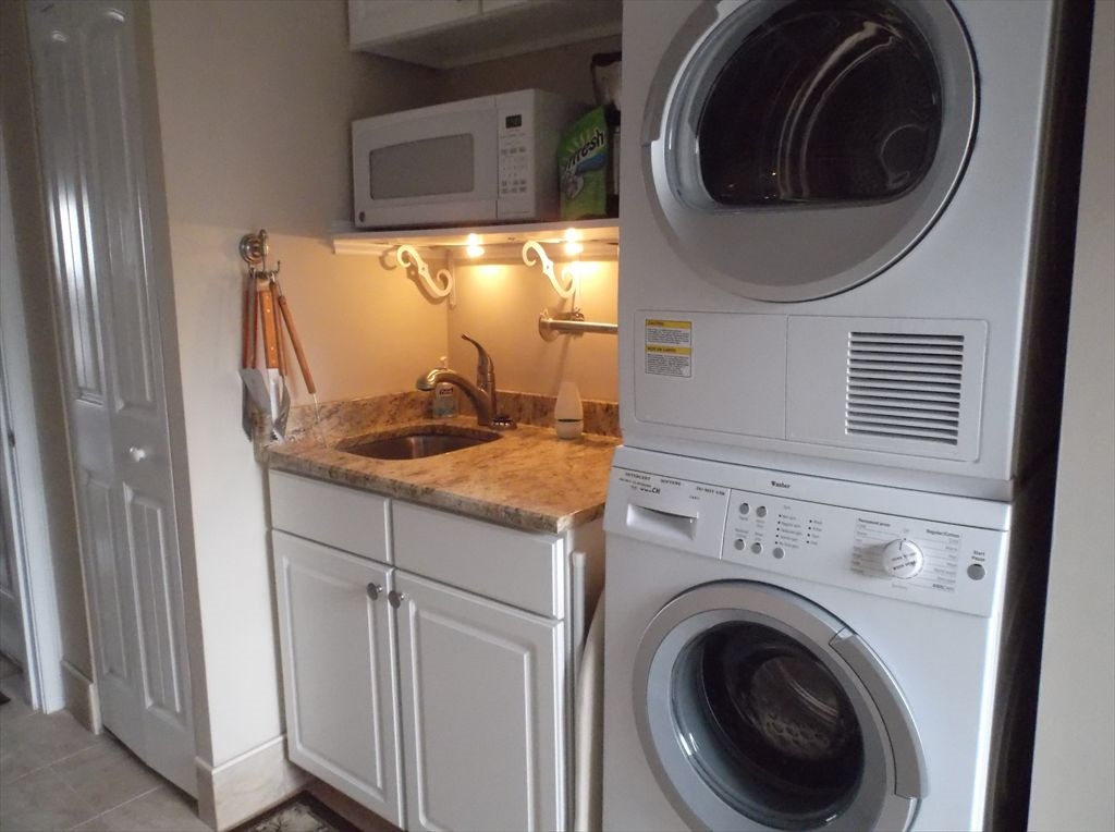 The Captains Ocean Front Condo | Photo 23