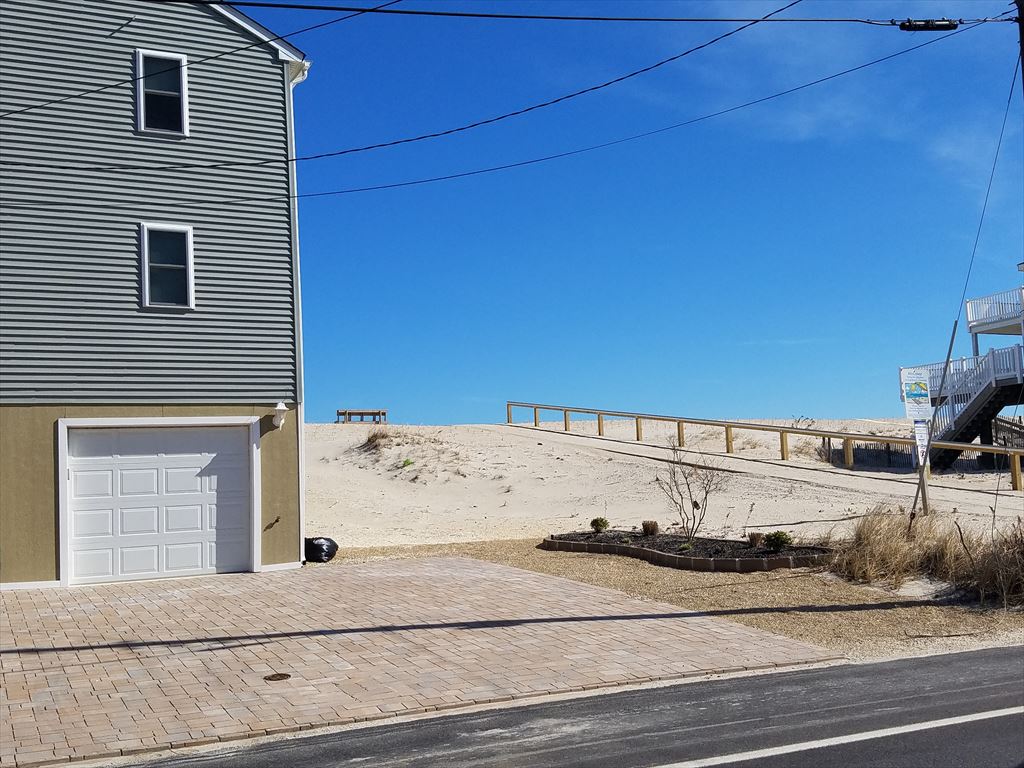 4103 S Long Beach Boulevard, Holgate (Ocean Front)