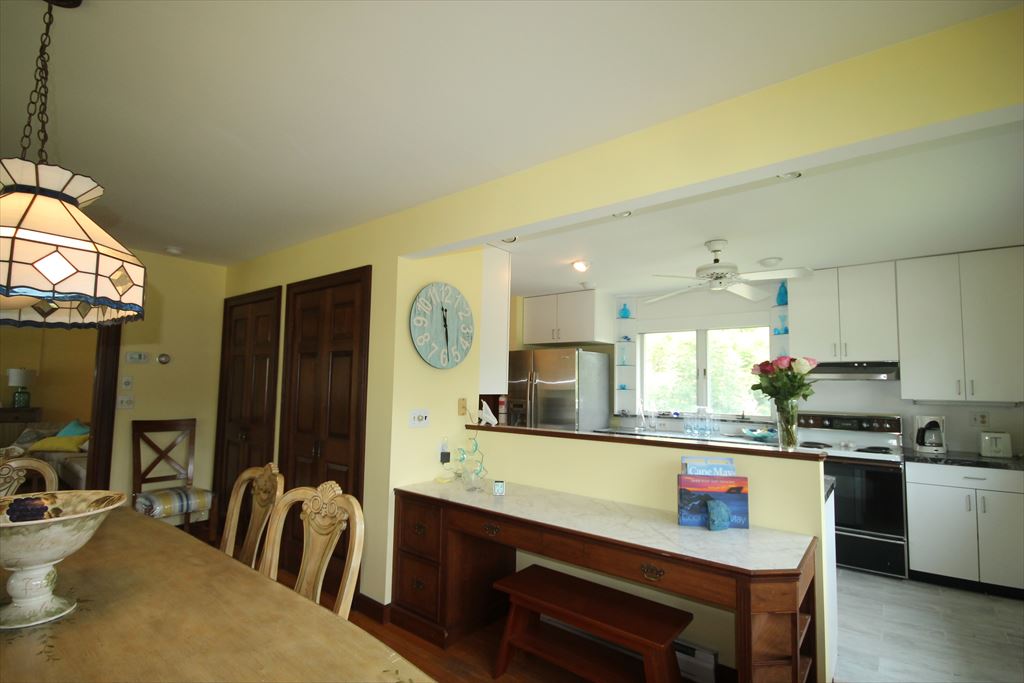 313 Coral Avenue | Photo 12