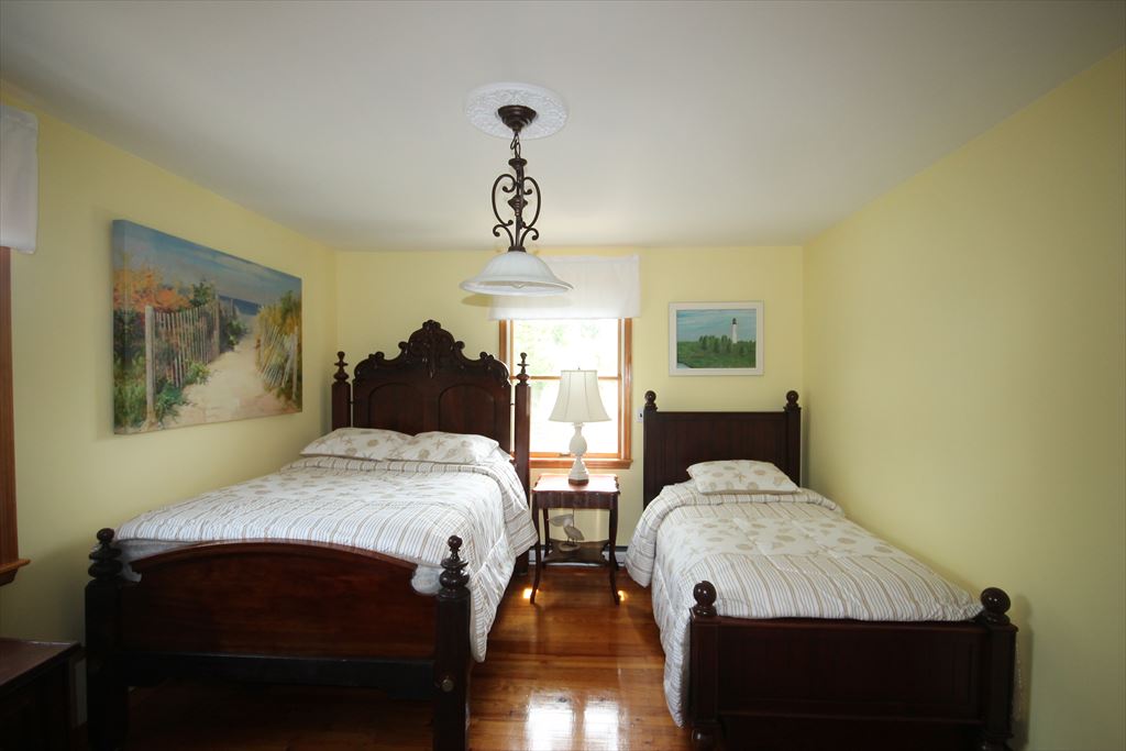 313 Coral Avenue | Photo 25