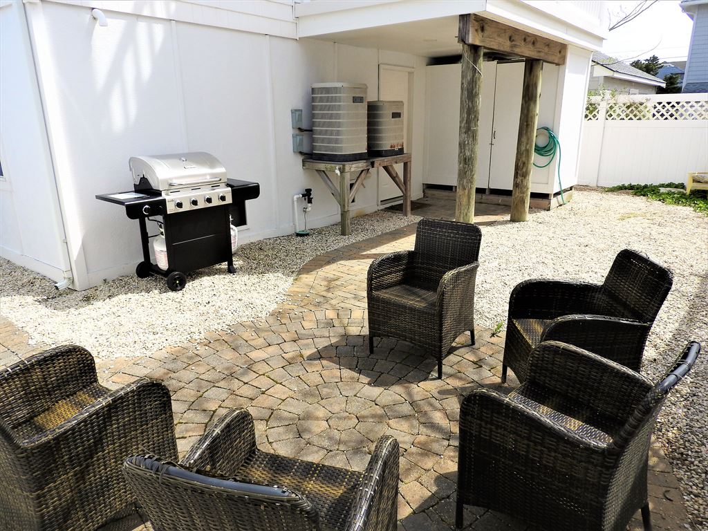 514 N. Atlantic Avenue, Beach Haven (Ocean Side)