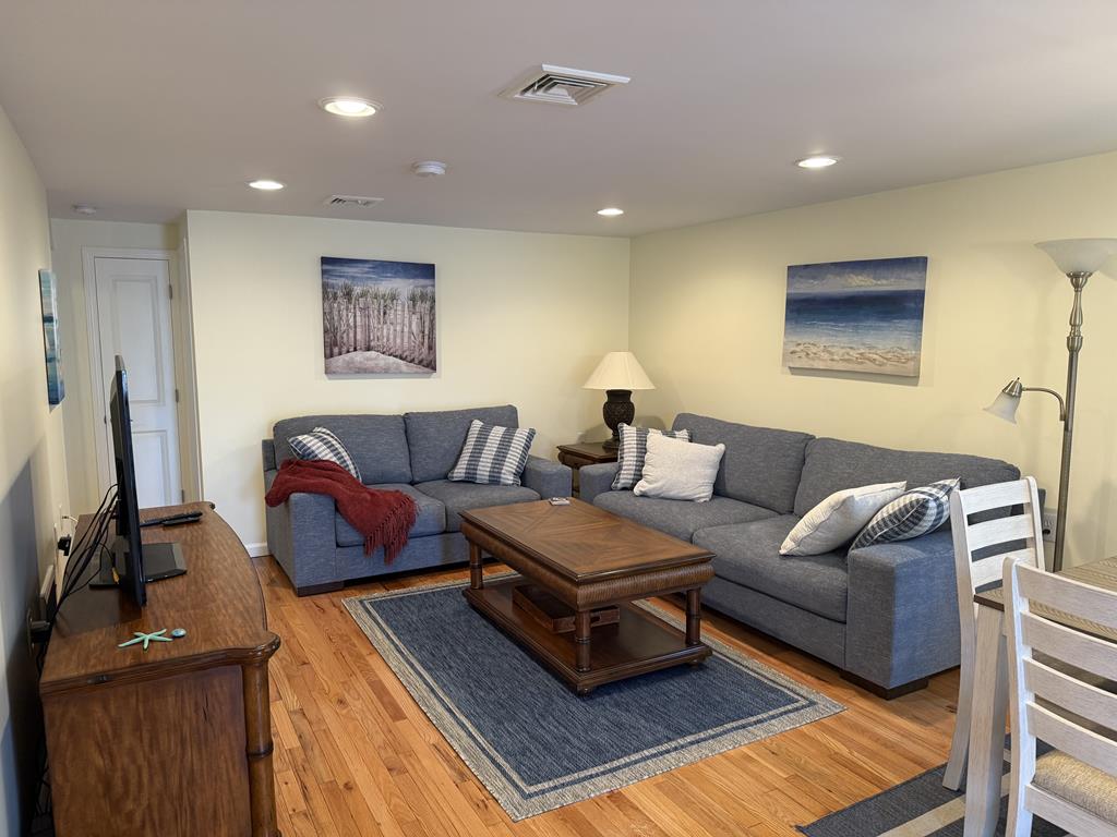 2010 S. Bay Avenue, Beach Haven (Bay Side)