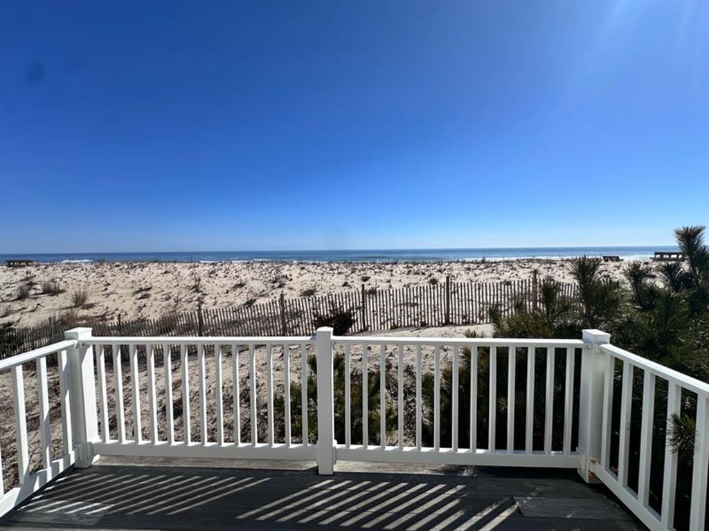 118 E Sand Dune Lane, Peahala Park