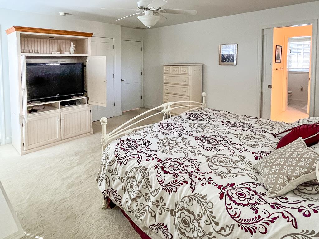 285 Windsor Ave | Photo 16