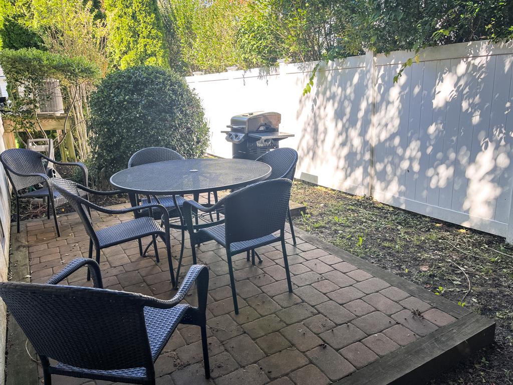 285 Windsor Ave | Photo 21