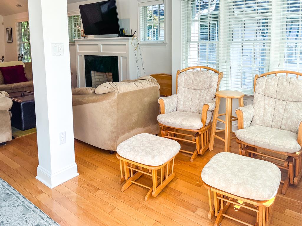 285 Windsor Ave | Photo 10