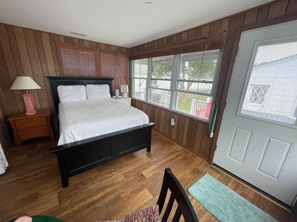 Village Green Twin - Virginia Ave | Photo 12