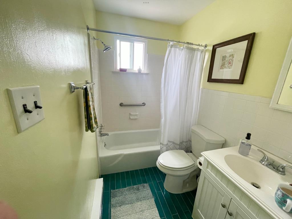 Village Green Twin - Virginia Ave | Photo 14