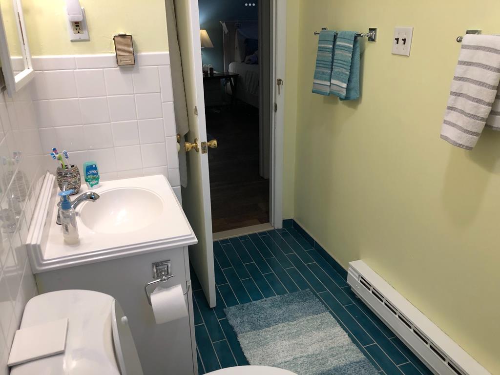 Village Green Twin - Virginia Ave | Photo 15