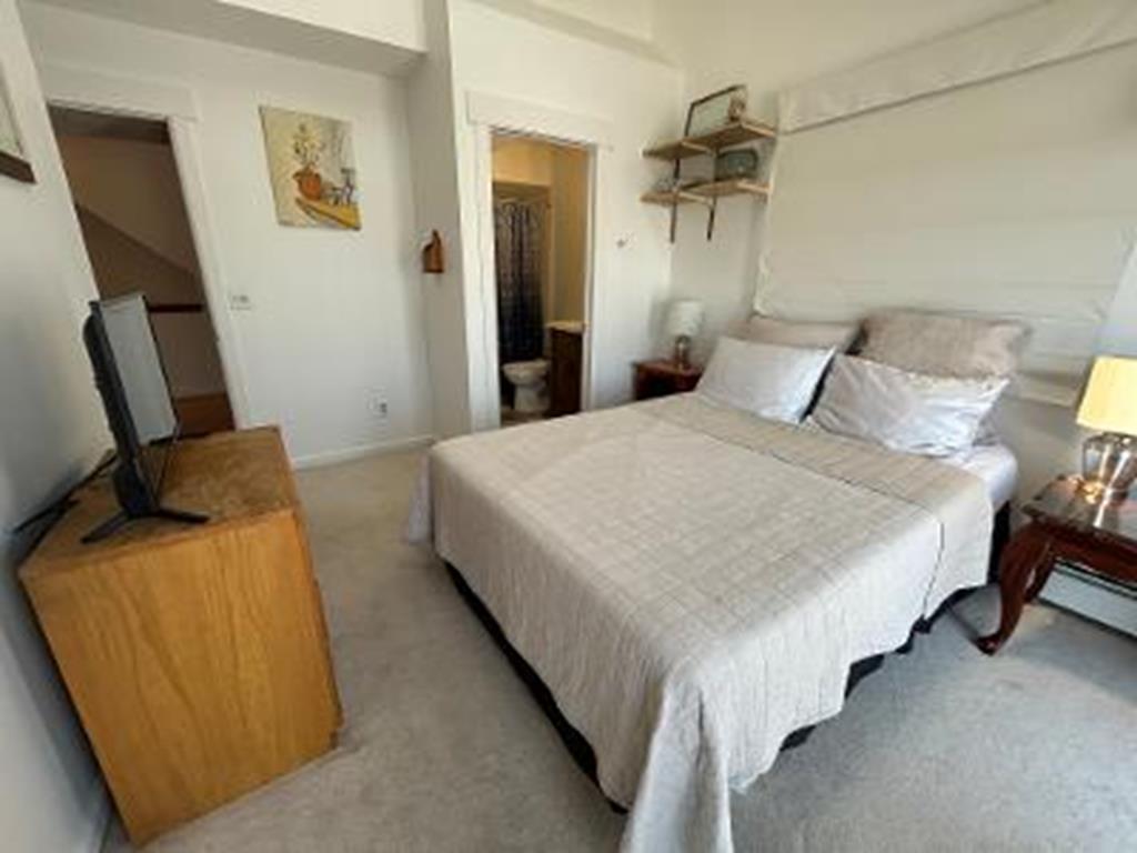 364 44th Street - Picture 