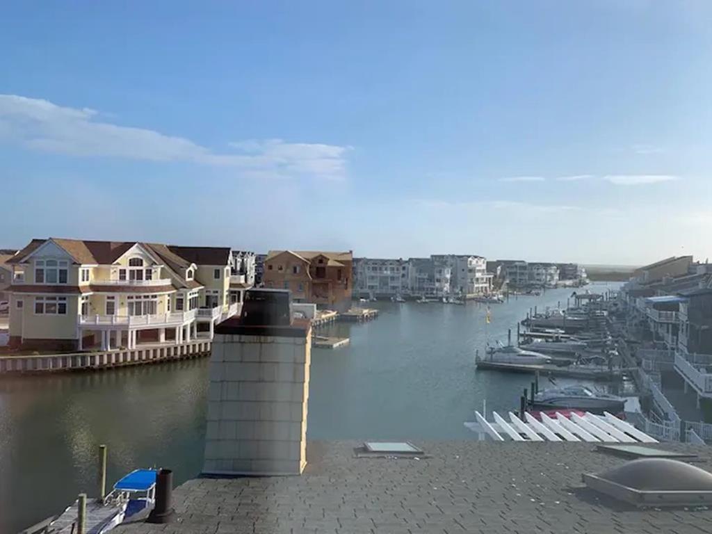 364 44th Street - Picture 