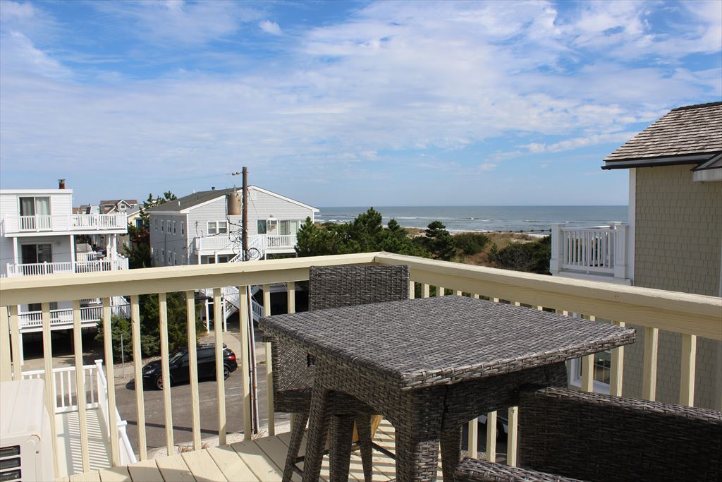 8803 Pleasure Avenue, Sea Isle City (Beach Block)