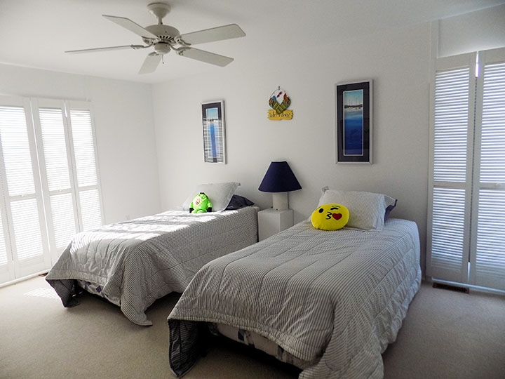 Multiple Ocean Views | Photo 14