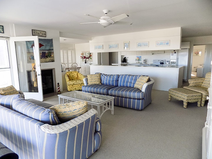 Multiple Ocean Views | Photo 6