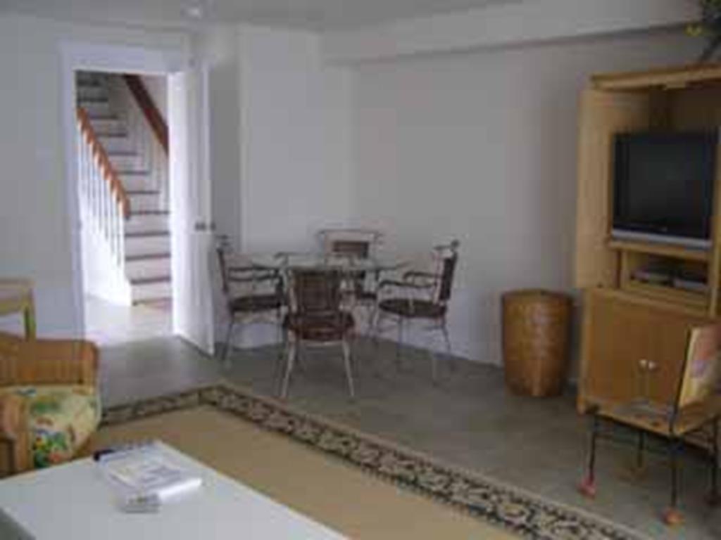 7404 Pleasure Avenue, Sea Isle City (Beach Block)