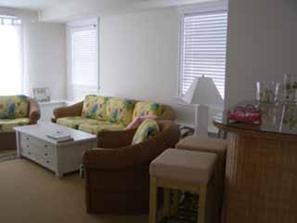 7404 Pleasure Avenue, Sea Isle City (Beach Block)