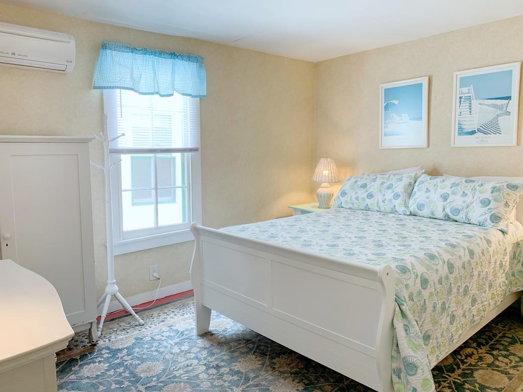BEACH BLOCK, SLEEPS 15 | Photo 20