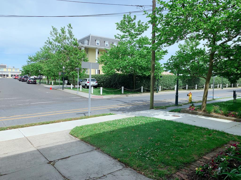 BEACH BLOCK, SLEEPS 15 | Photo 5