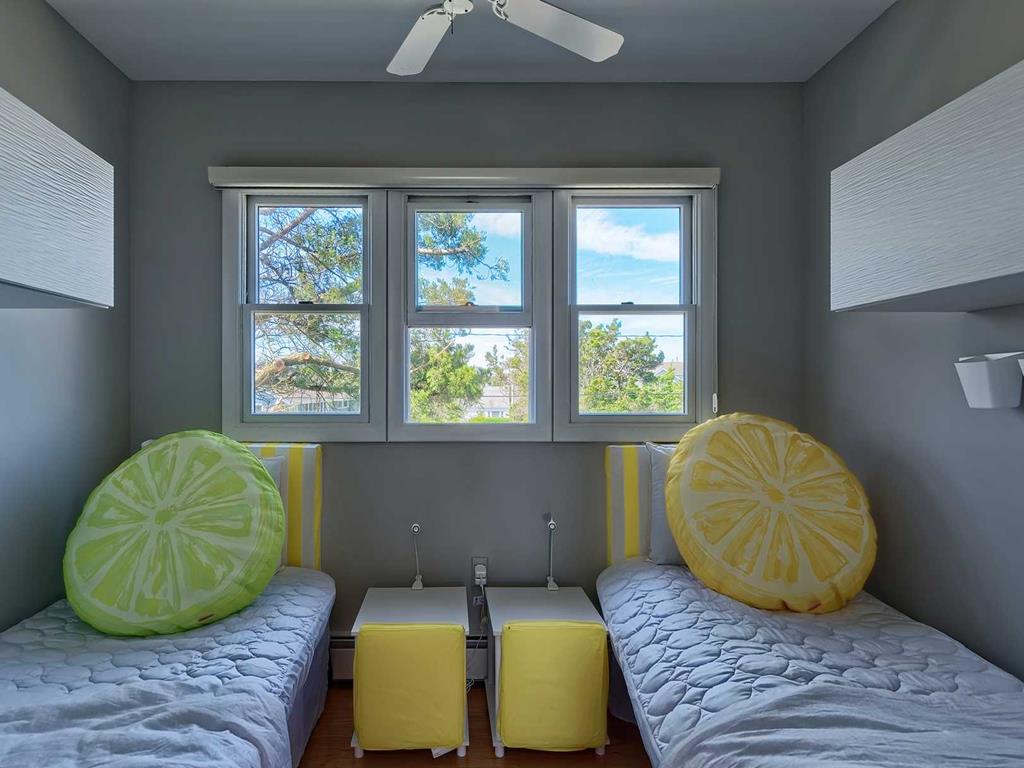 9 North Bayview Drive, Strathmere (Waterfront)