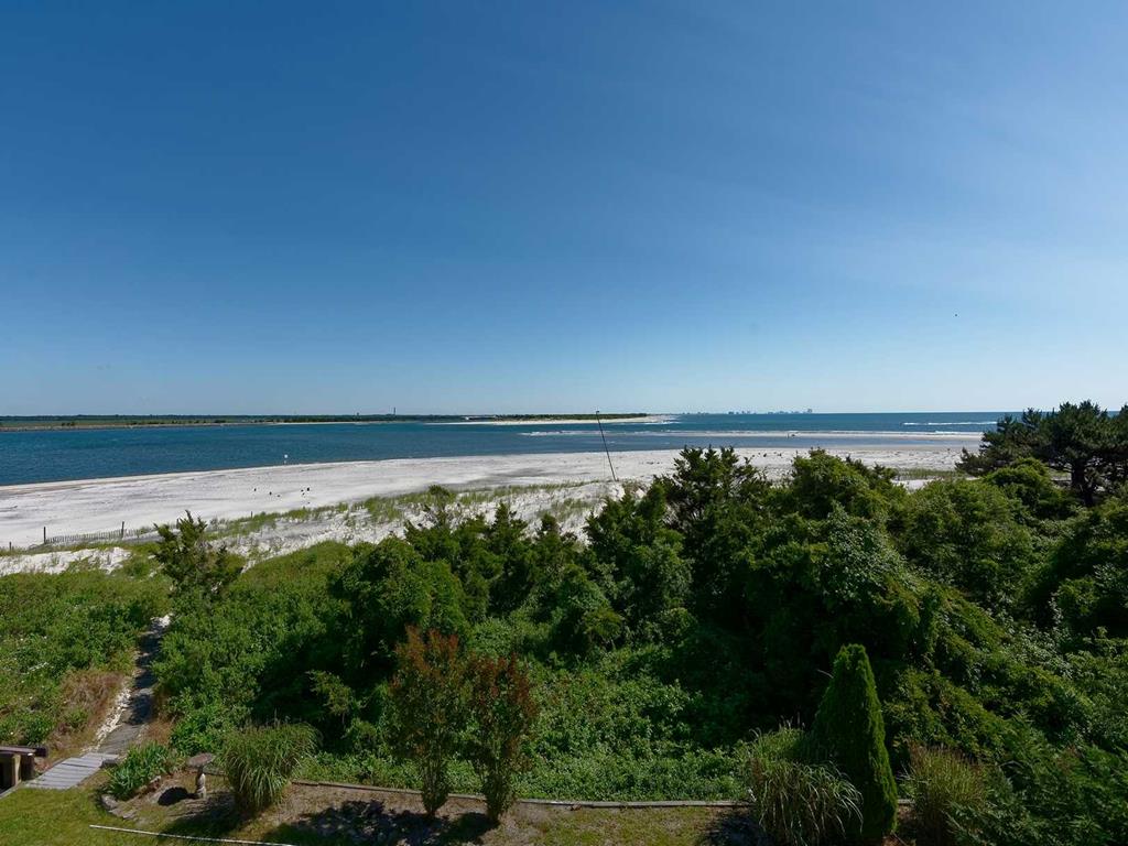 9 North Bayview Drive, Strathmere (Waterfront)