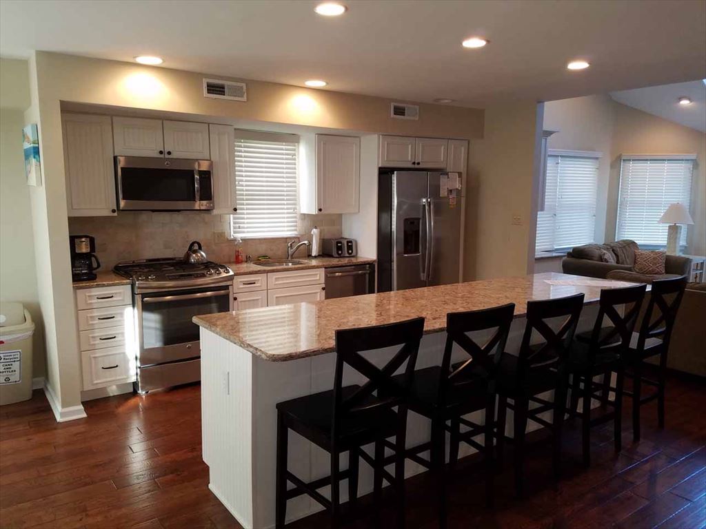 2305 Landis Avenue North - Picture 