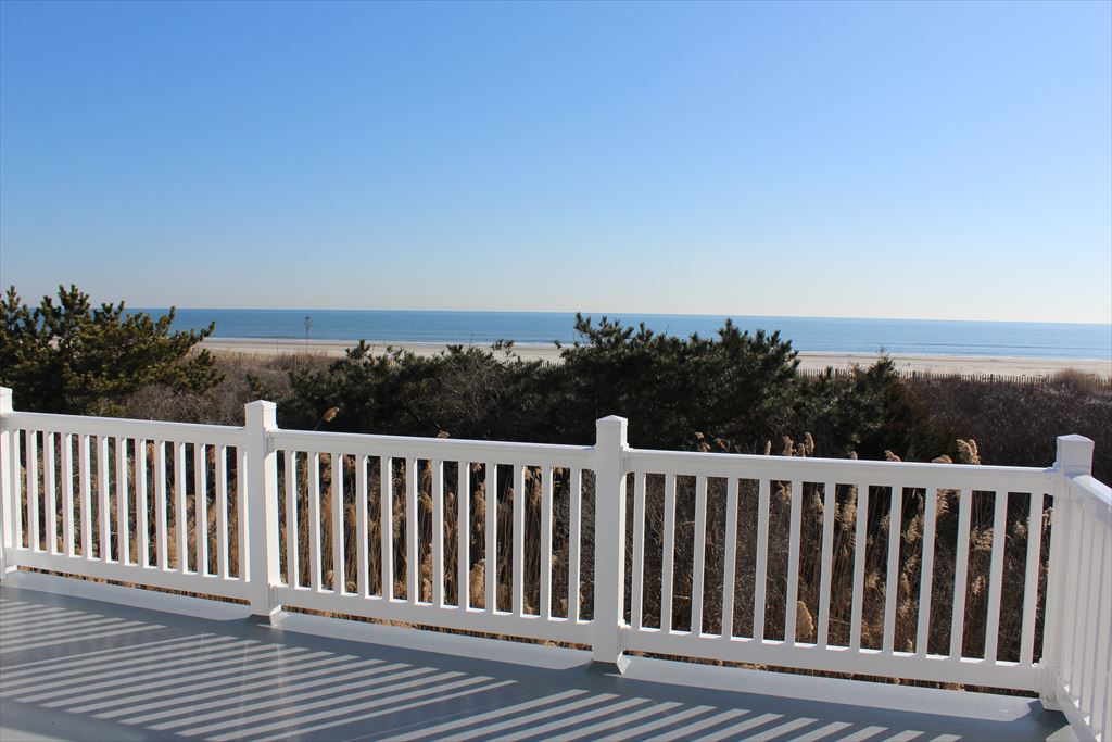 2505 Landis Avenue, Sea Isle City (Beach Front)