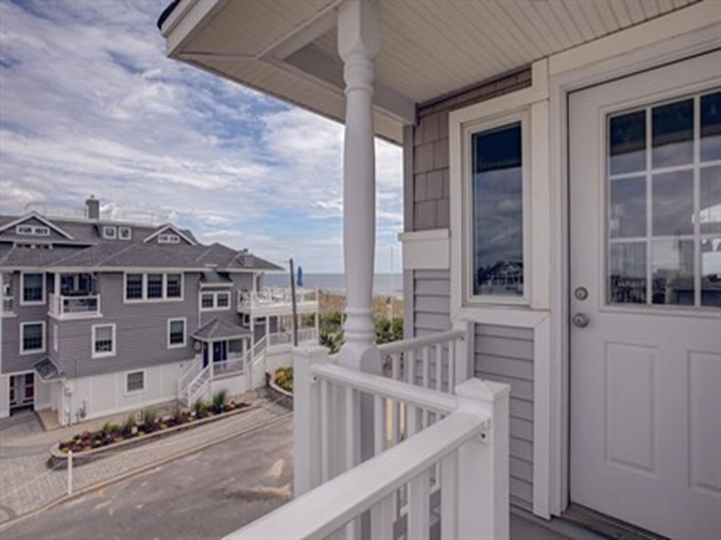 206 E 31st Street, 2nd, Beach Haven Gardens (Ocean Front)