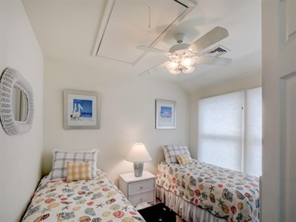 206 E 31st Street, 2nd, Beach Haven Gardens (Ocean Front)