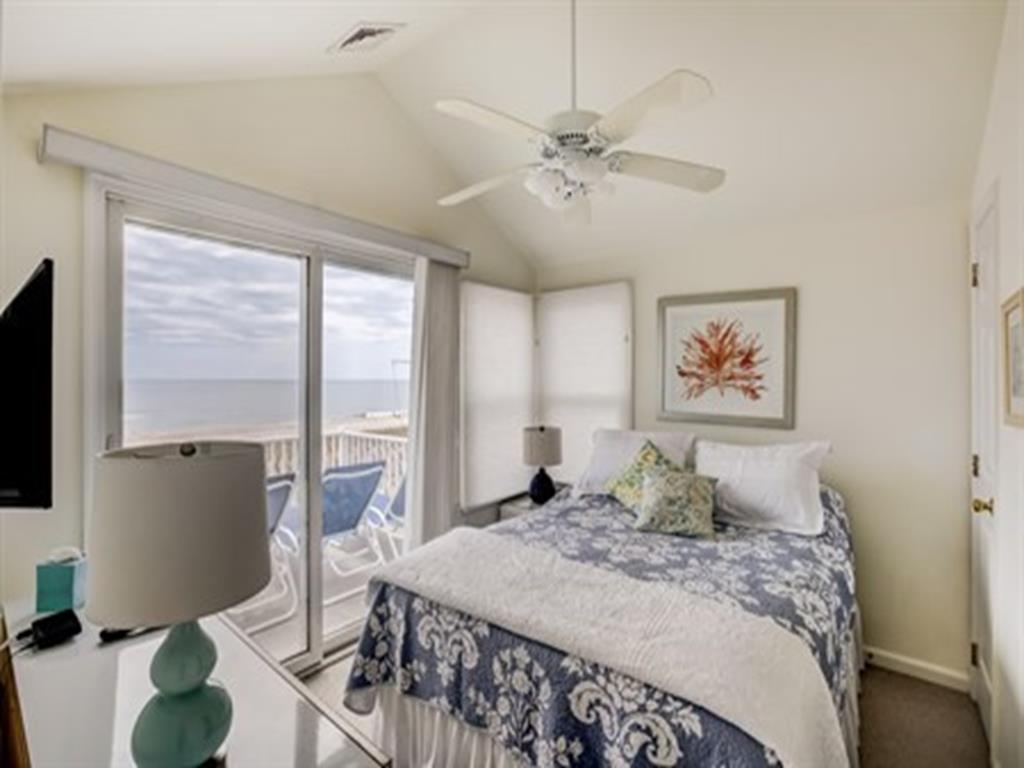 206 E 31st Street, 2nd, Beach Haven Gardens (Ocean Front)