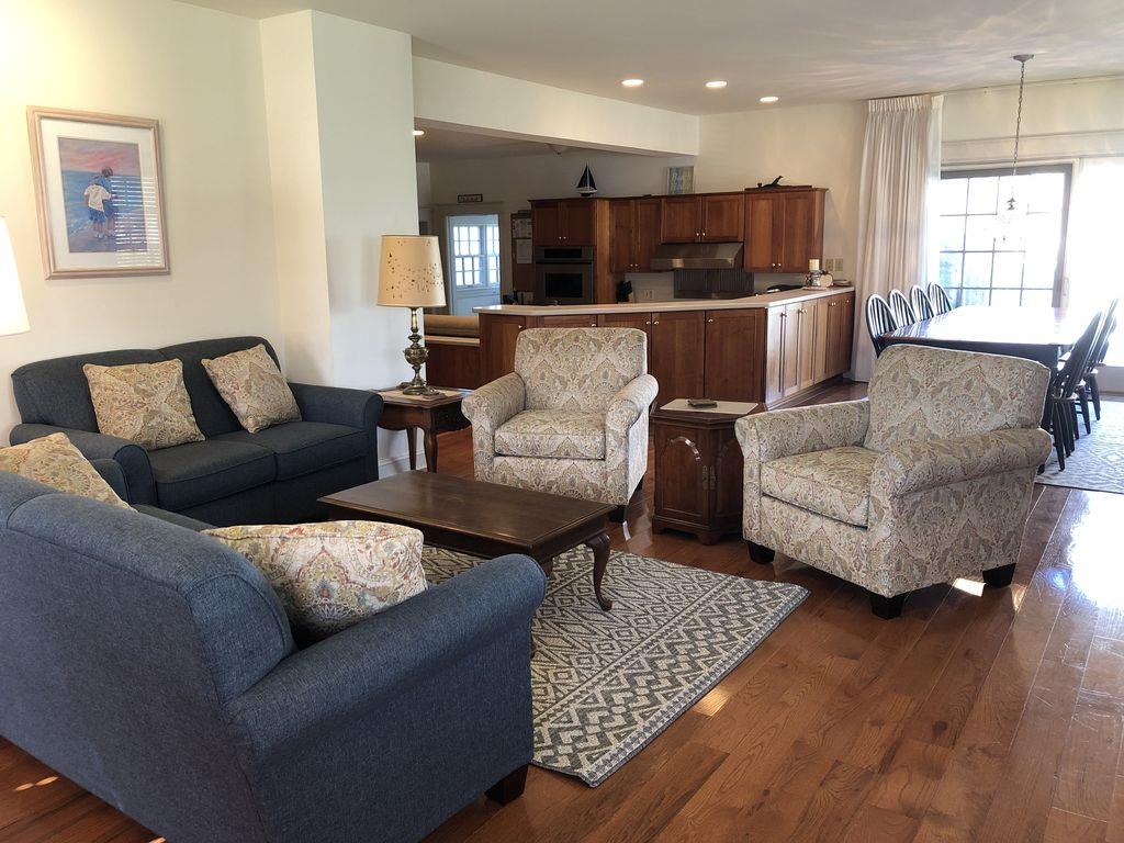 710 Kearney | Photo 11