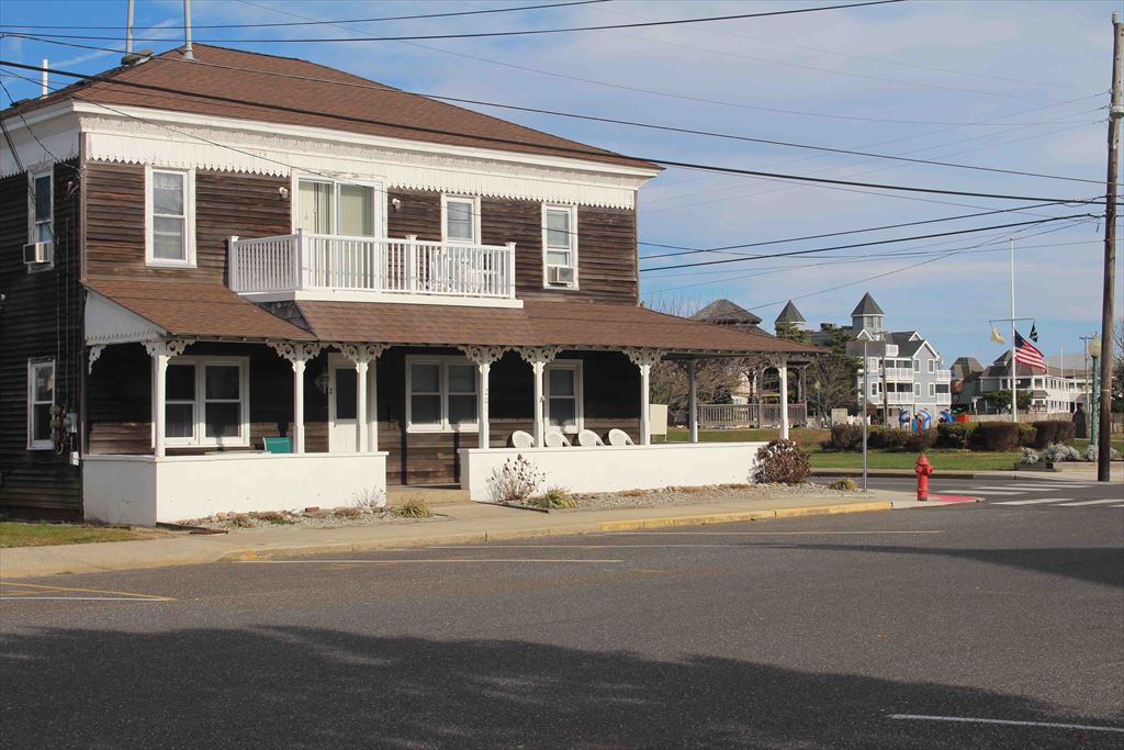 201 Amber Street, Beach Haven