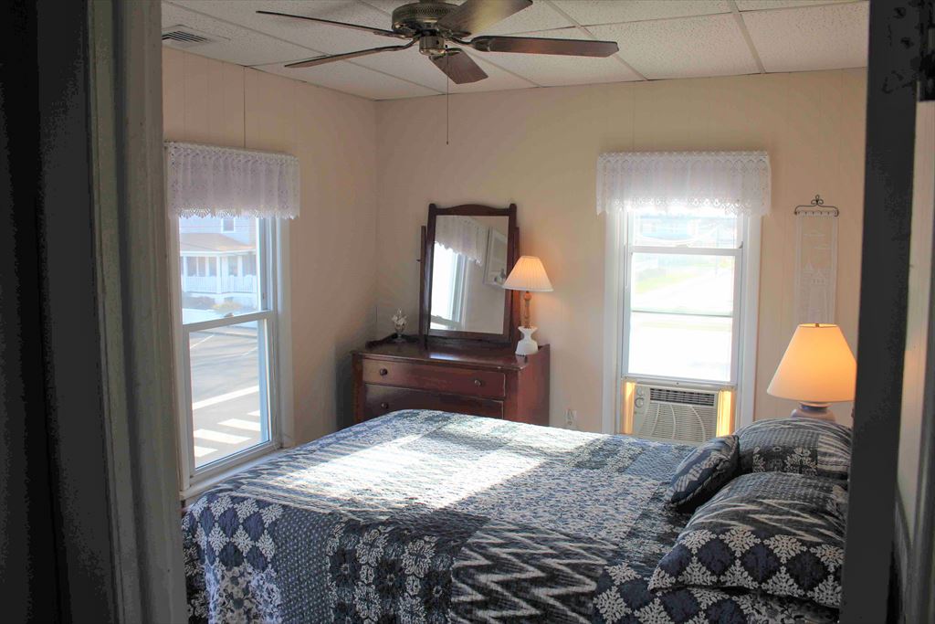 201 Amber Street, Beach Haven (Ocean Side)