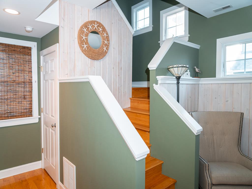 Gray Cottage on Windsor | Photo 17