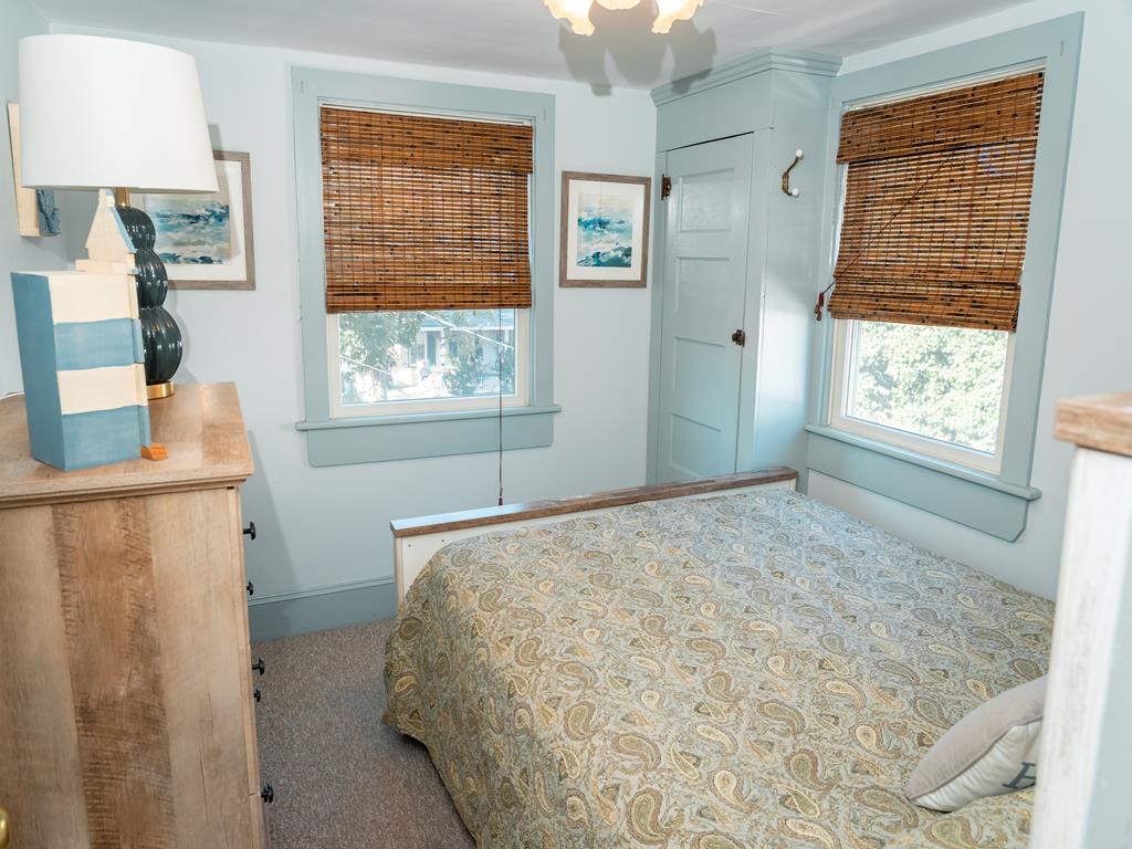 Gray Cottage on Windsor | Photo 21