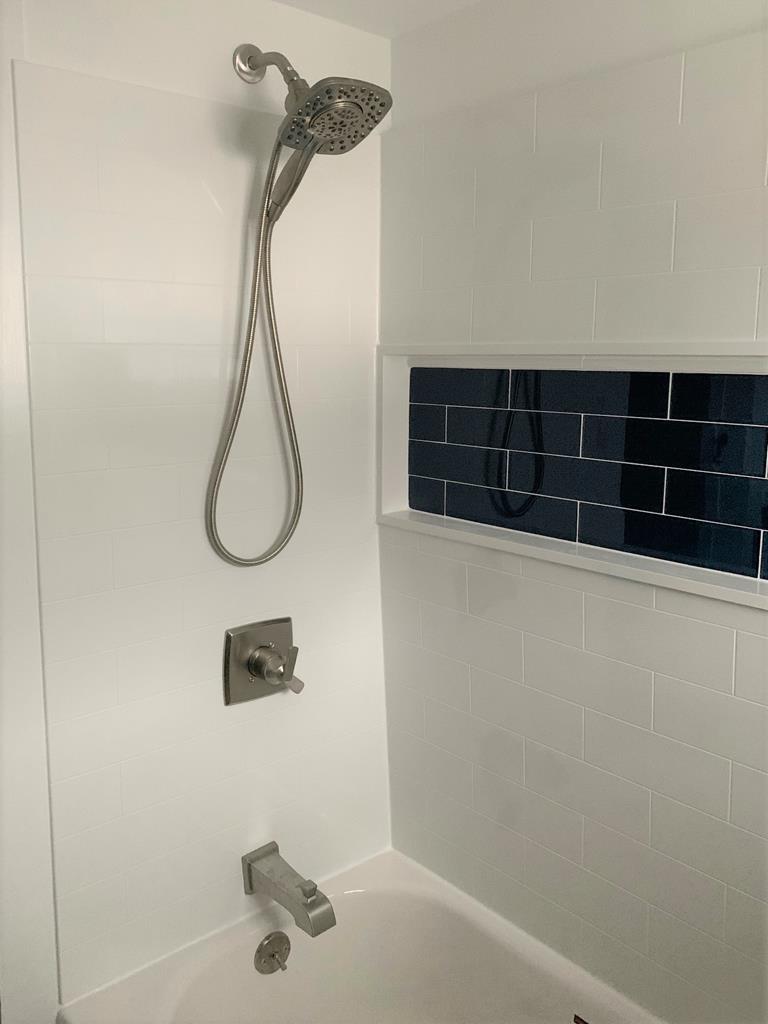 Gray Cottage on Windsor | Photo 28