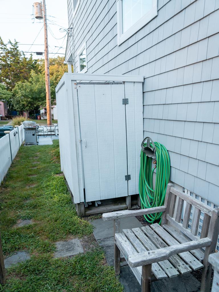 Gray Cottage on Windsor | Photo 7