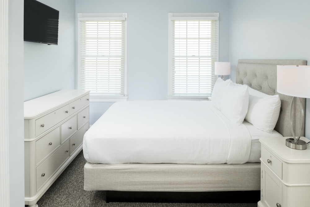 7 Bedroom - Luxurious Contemporary Beach House | Photo 13