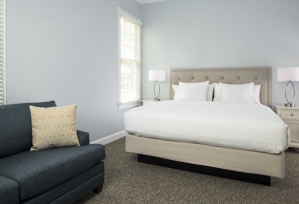 3 Bedroom - Luxurious Contemporary Beach House | Photo 8