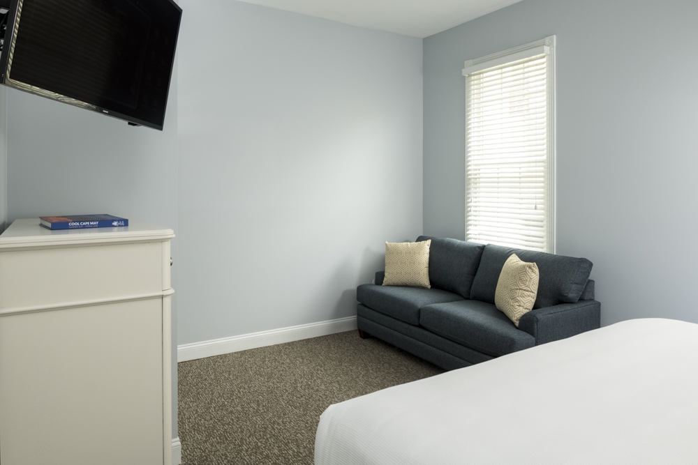 3 Bedroom - Luxurious Contemporary Beach House | Photo 10