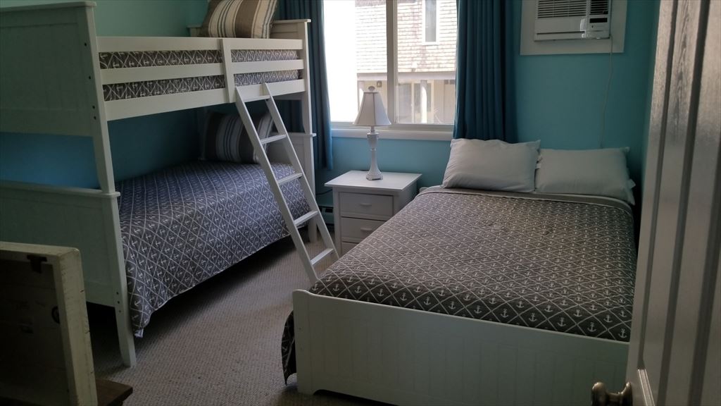 303 Liberty Avenue, Beach Haven (Bay Side)