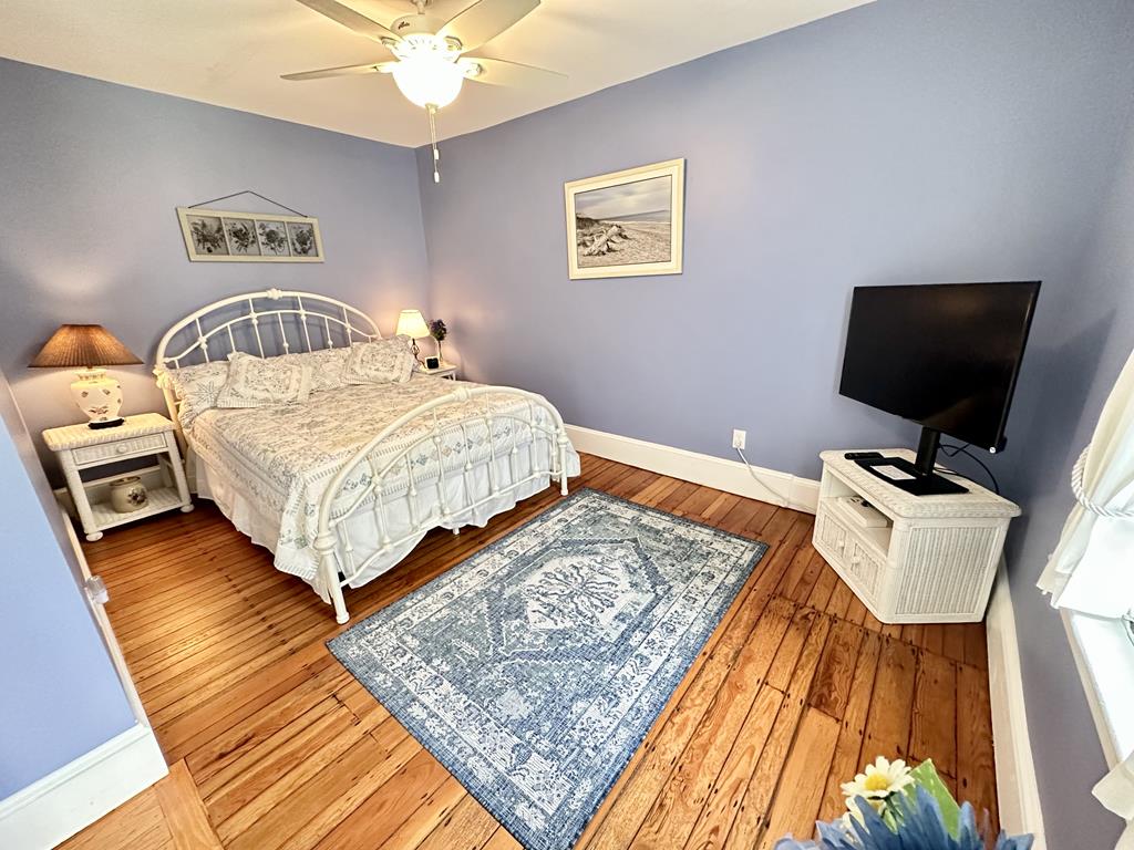 Kane on Kearney - 2 Blocks To The Beach! | Photo 17