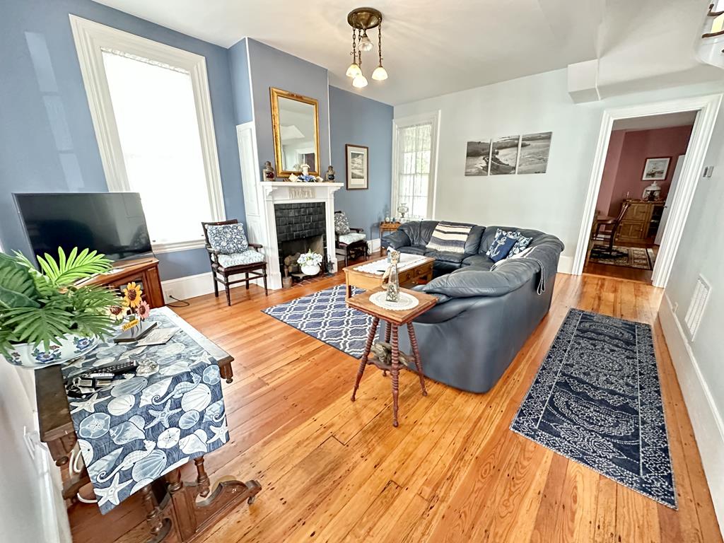 Kane on Kearney - 2 Blocks To The Beach! | Photo 7