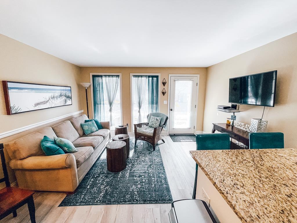 Driftwood Condo Unit 11 | Photo 7