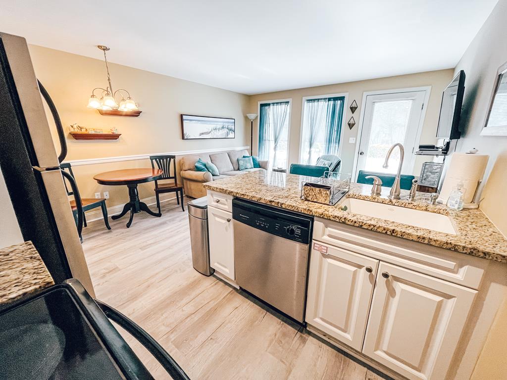 Driftwood Condo Unit 11 | Photo 8