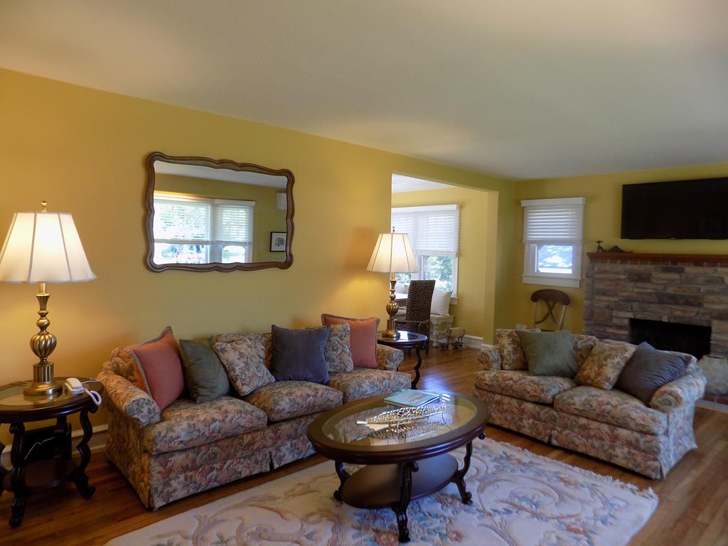 Wild Rose Manor | Photo 25