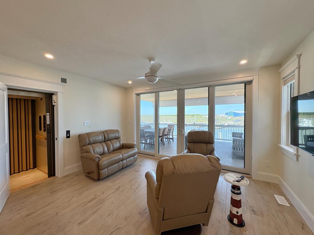 4434 Venicean Road, Sea Isle City (Bay Front)