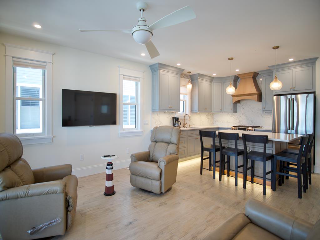 4434 Venicean Road, Sea Isle City (Bay Front)