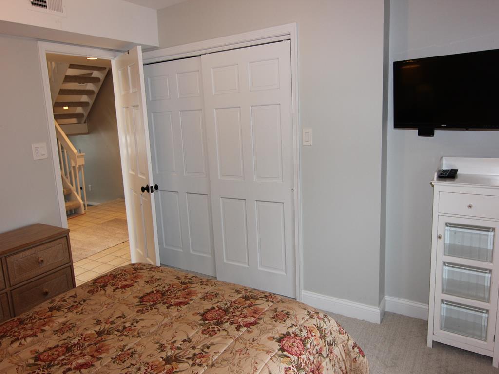 54 79th Street, Sea Isle City (Beach Block)