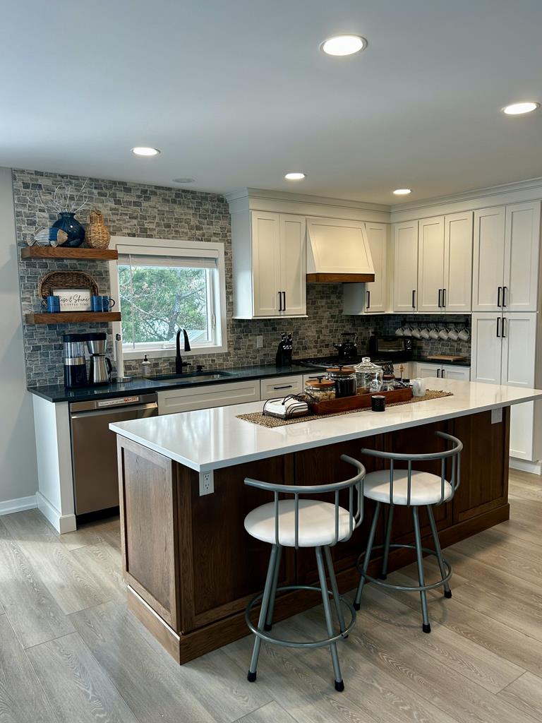 15 W. South 31st Street, Beach Haven Gardens (Bay Block)