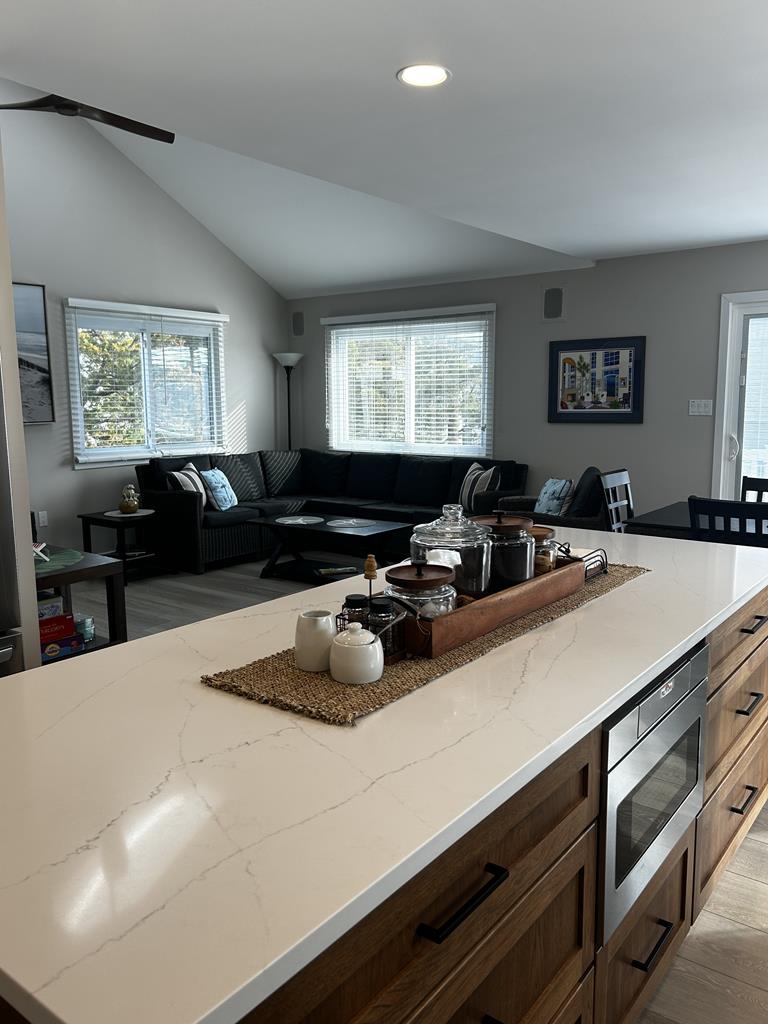 15 W. South 31st Street, Beach Haven Gardens (Bay Block)